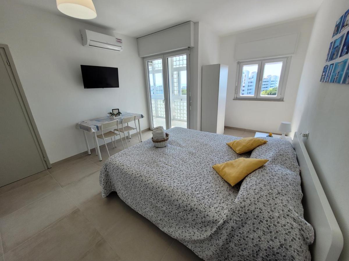 Rosato Double Sea View Apartment Lignano Sabbiadoro Exteriör bild